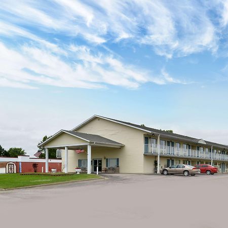 Americas Best Value Inn Knob Noster Kültér fotó