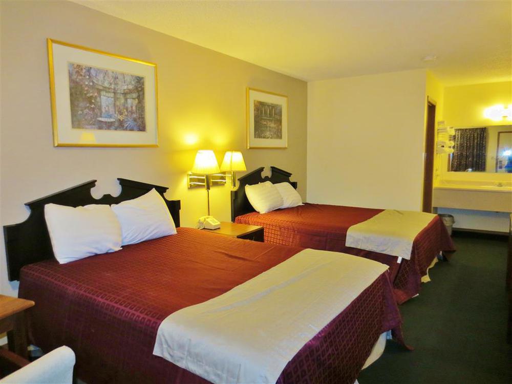 Americas Best Value Inn Knob Noster Szoba fotó